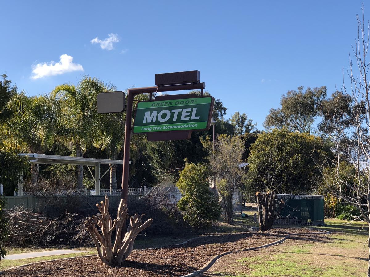 Green Door Motel Lavington Luaran gambar